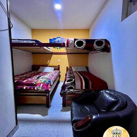 Hostal San Esteban Fgs 通哈 外观 照片
